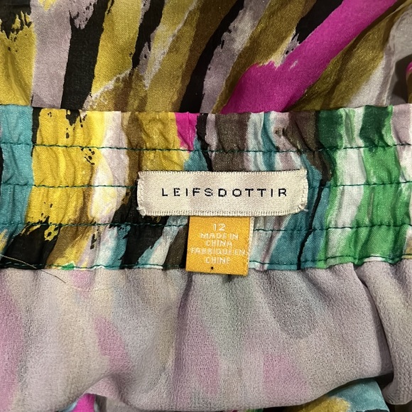 Ruffle tank - Picture 3 of 3